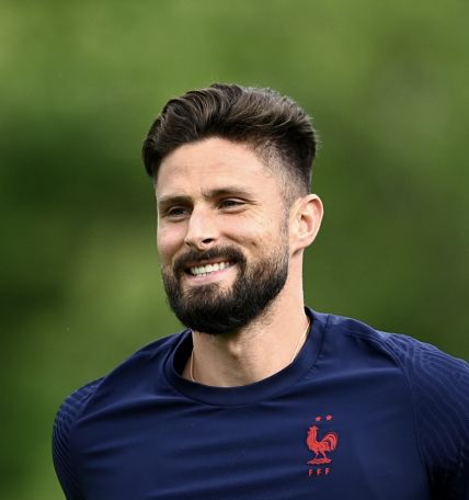 Форвард «Милана» Оливье Жиру поддержал армян Арцаха