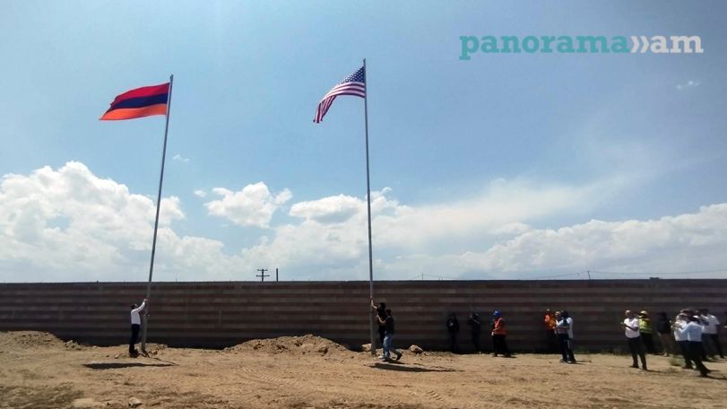 Armenian and U.S. flags raised in Yeraskh construction site