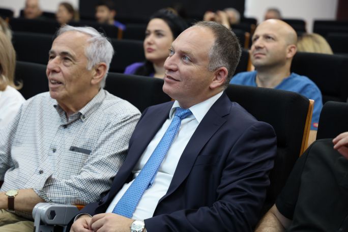 ԱՄՆ-ից պրոֆեսոր Նաթան Ֆոուլերին Ուռուցքաբանության ազգային կենտրոնում է