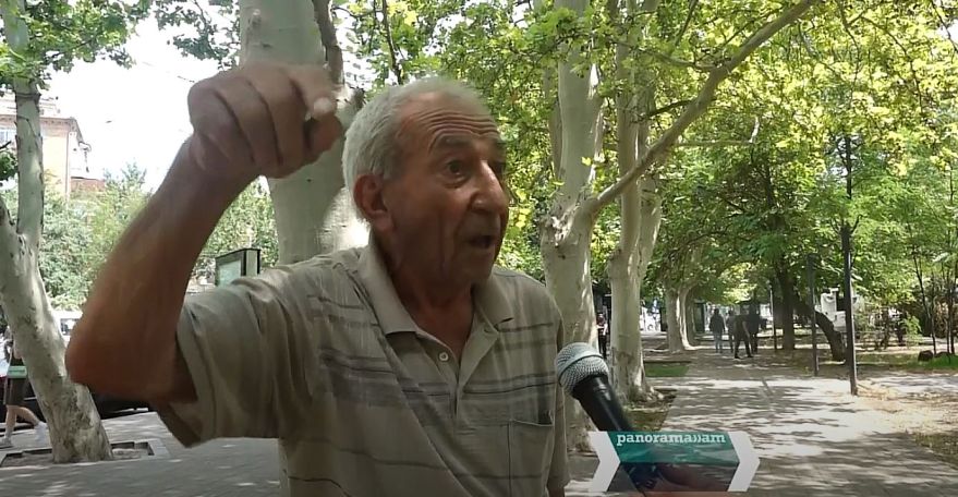 Էս աննամուսներին ասեք, որ ամոթ ա, նրանք ձեզ խաբում են. Քաղաքացիները՝ ադրբեջանցիների հետ խաղաղ ապրելու մասին
