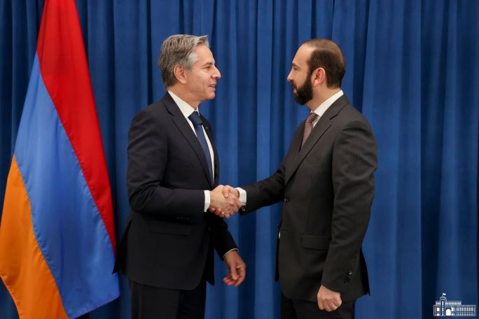 Սուրենյանց. Բանակցությունների վաշինգտոնյան հարթակը խաղաղության մասին չէ
