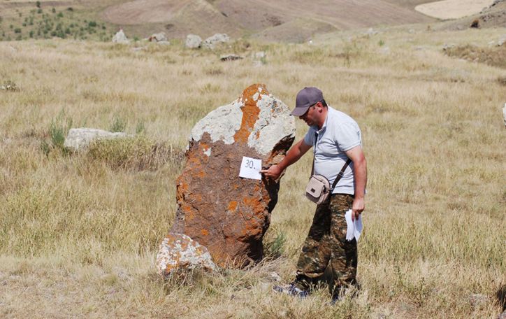 Զորաց Քարեր հուշարձանի տեղազննությամբ ուրվագծվել է նրա բազմաշերտ լինելը