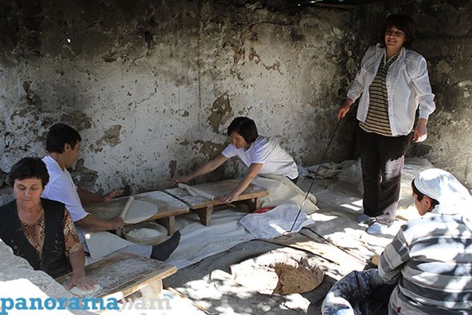 Armenian lavash among top 10 flatbreads in the world