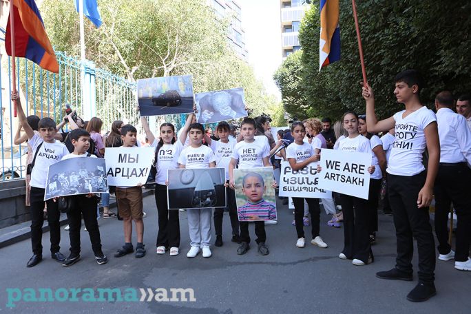 Artsakh Armenians see no future within dictatorial Azerbaijan, protester says