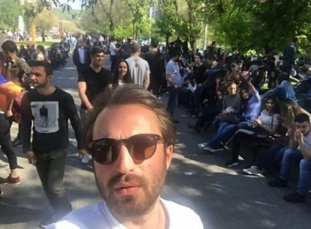 Երևանի քպ-ական քաղաքապետարանը քպ-ական սոս ջանիբեկյանին լռության դիմաց փոխհատուցում է Թատրոնի տնօրենի պաշտոնը. Աղեկյան