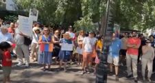 Մեր հայրենակիցներն Արցախում սովամահության շեմին են. Հայերը՝ ՄԱԿ-ի կենտրոնակայանի դիմաց