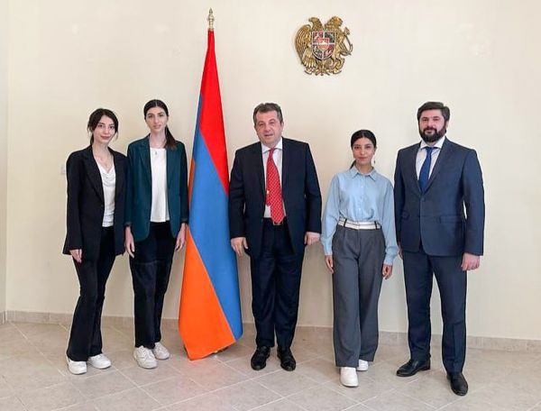 ԵՊՀ ուսանողները Կատարի համալսարանում զարգացնում են լեզվական հմտությունները