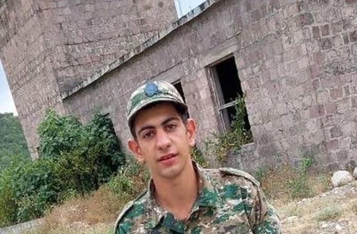 Armenian soldier honored with posthumous award