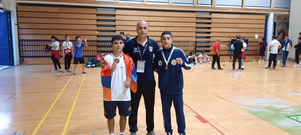 Young Armenian boxers win 2 gold medals at European Championships