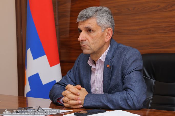 Спикер НС Арцаха провел встречу с журналистами