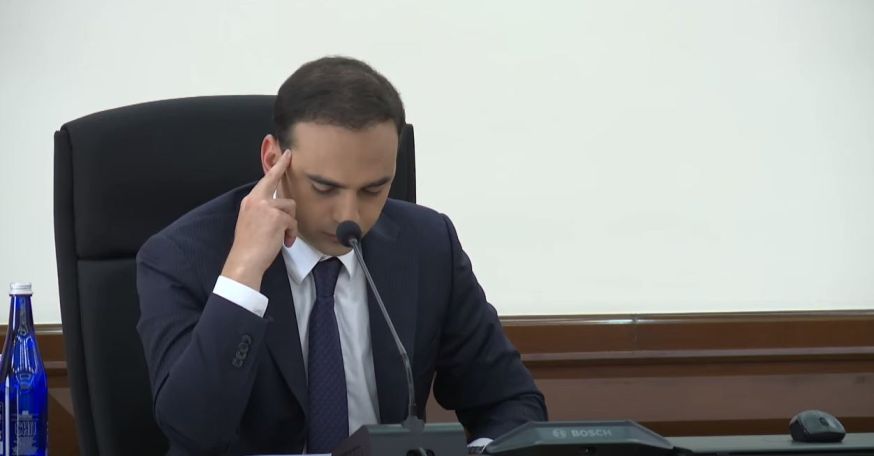 Находящийся в отпуске Тигран Авинян только по понедельникам не в отпуске