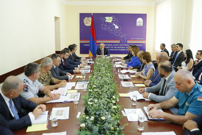 Բոզոյանները Փաշինյանին  խոստացել են տարեկան արտադրել 400-500 տոննա խոզի միս