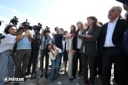 Artsakh blockade 'looks like genocide', says Paris mayor