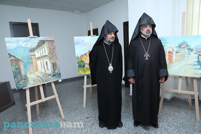 Exhibition marking Artsakh independence anniversary held in Yerevan