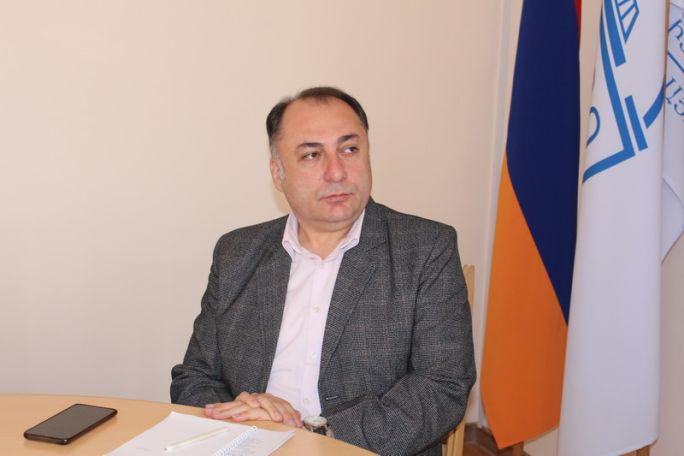 Մի դասարանի դասագրքում  հայերենն ունի 7 հոլով, մյուսում՝ 5 հոլով. Կրթության փորձագետ