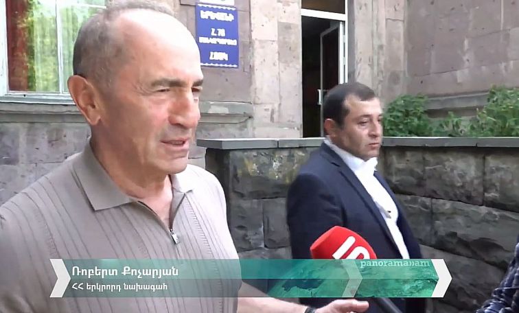 Kocharyan casts his vote in Yerevan elections