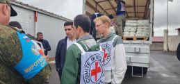 РМК: В Степанакерт по Лачинскому коридору в сопровождении РМК движется вторая колонна МККК