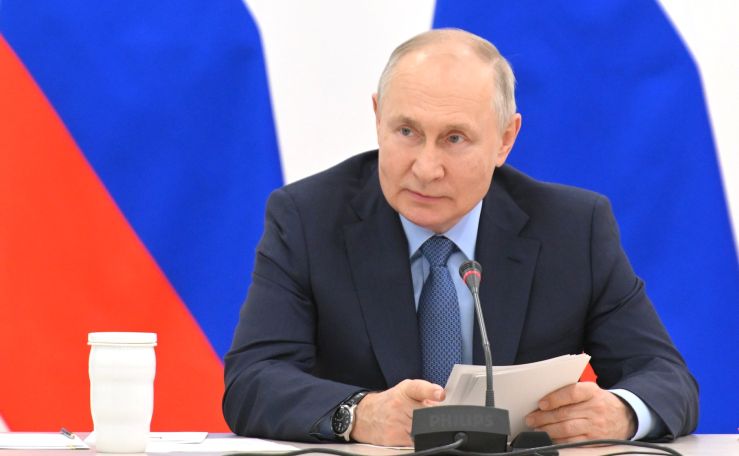 Putin hopes for 'peaceful' resolution in Nagorno-Karabakh