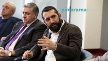 Варужан Гегамян: Единственным спасением станет уход де-факто властей Армении