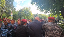 Андраник Теванян подвергнут приводу