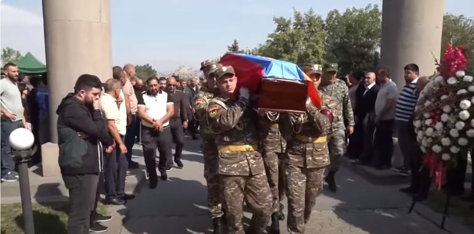 Mayor of Artsakh's Martuni buried at Yerevan military pantheon