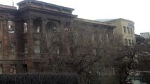 Աճառյանի դպրոց. Առայժմ այնպես է, ինչպես Փակ շուկայի դեպքում