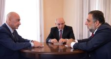 В Генпрокуратуре Армении возбуждены уголовные производства по факту пленения Баку должностных лиц Арцаха