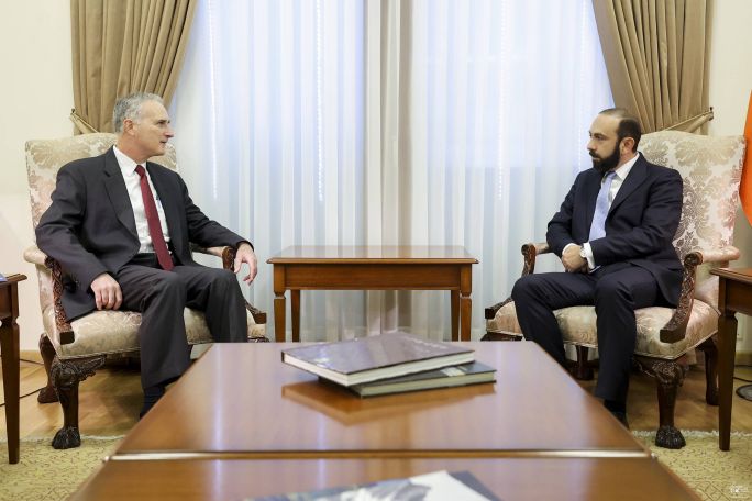 Nagorno-Karabakh subjected to ethnic cleansing despite numerous calls, Armenian FM tells U.S. diplomat