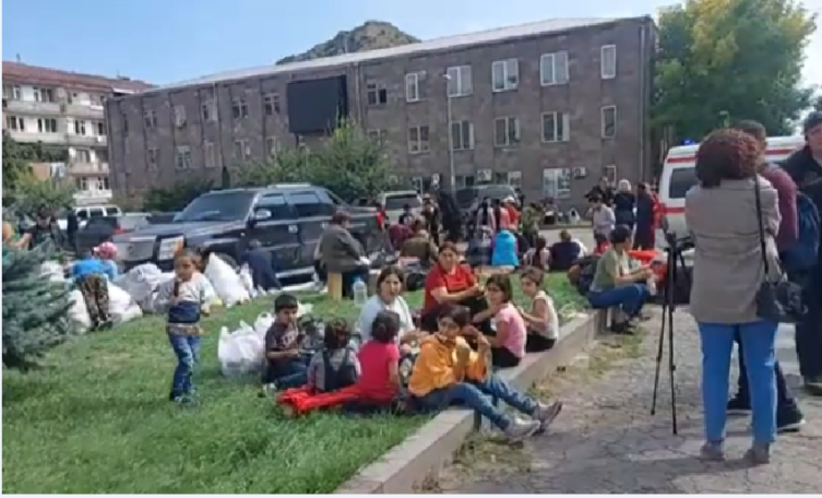 Around 2,500 people displaced from Artsakh have left Armenia, Pashinyan says