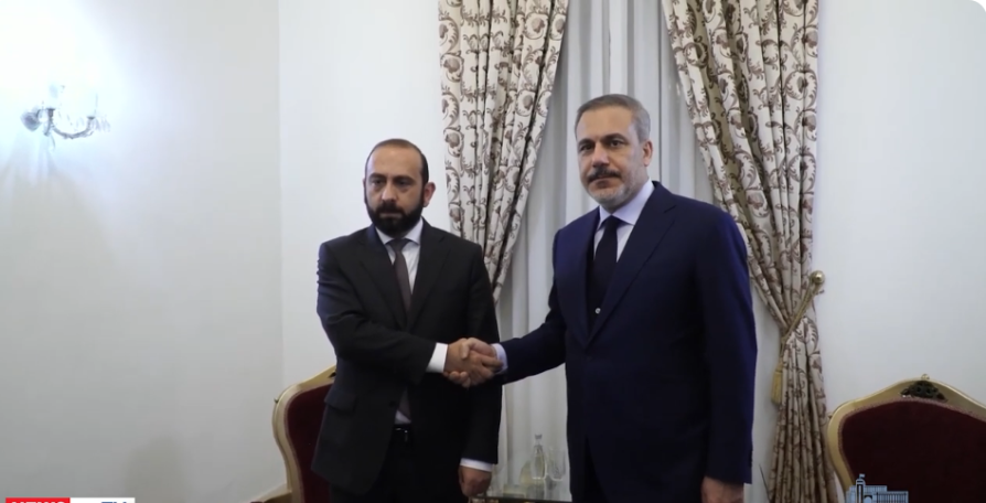 Թեհրանում հանդիպել են Արարատ Միրզոյանը և Հաքան Ֆիդանը