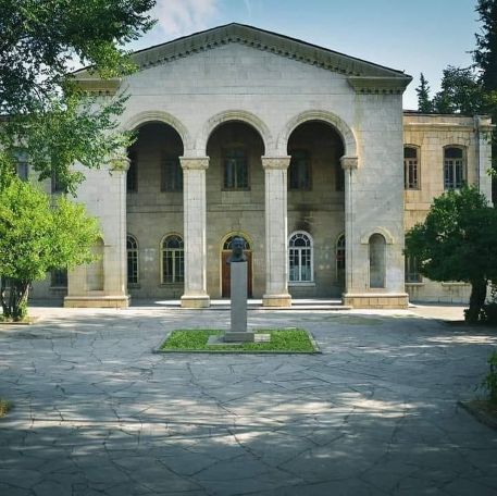 Ստեփանակերտի Վահրամ Փափազյանի անվան դրամատիկական թատրոնի բրենդը պետք է պահպանվի. Հակոբ Ղազանչյան