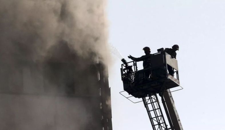 Более 30 человек погибли при пожаре в наркологической клинике на севере Ирана