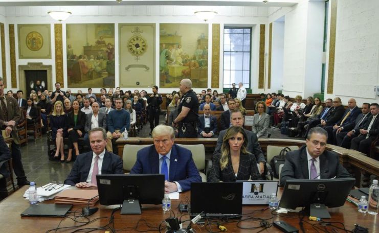 Судья на слушании в Нью-Йорке сделал замечания Трампу