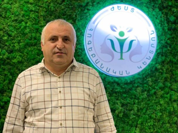 Անարդարության զգացումը բռնագաղթածներին տանելու է հիասթափության, ապա՝ օտարացման և արտագաղթի. Արկադի Մեհրաբյան