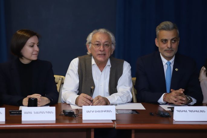 Մեկնարկել է «Երկլեզու դրամատիկական արվեստանոցի» երրորդ
