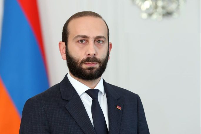 Арарат Мирзоян с рабочим визитом отбыл в Бахрейн