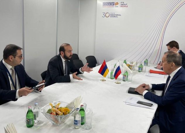 Armenian, Russian FMs meet in Skopje