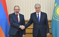Туризм и авиарейсы: Пашинян и Токаев поговорили по телефону
