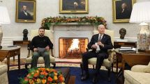 Байден усмехнулся в ответ на вопрос, хочет ли он победы Украины над Россией