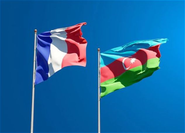 Baku expels two French diplomats