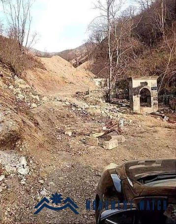 Azerbaijan destroyed war memorial in Artsakh