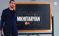 Армянский полузащитник Генрих Мхитарян – в роли преподавателя