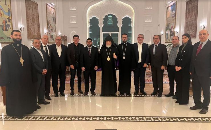 Catholicos Aram I arrives in Doha