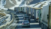 Վերին Լարսը փակ է բեռնատարների համար