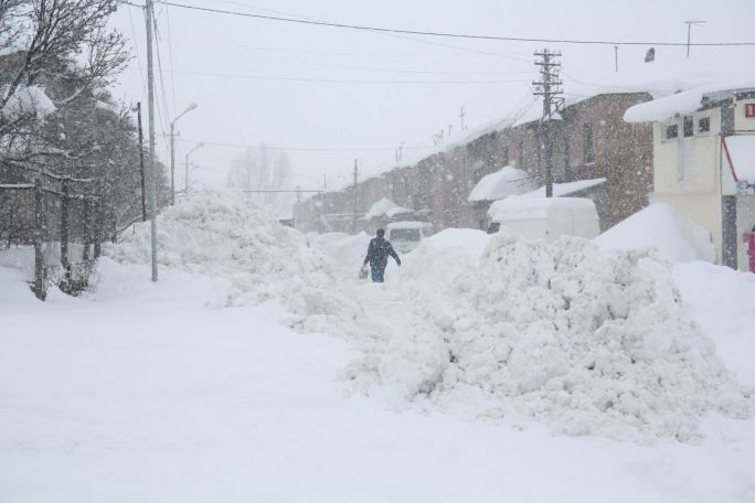 Ջերմուկում չեն հասցնում մաքրել ձյունը