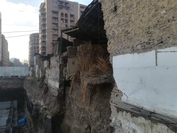 Մեղավորը կա, 150 մլն դրամն ունի, որպեզի վերականգնի իրենց վնասած պատմամշակութային շենքը