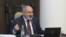 Մեզ ասում են՝ փողը տալիս եք, հետո քարն ու փետն առնում ընկնում եք մեր հետևից. Նիկոլ Փաշինյան