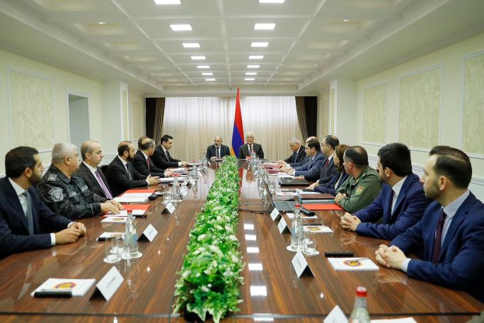 Pashinyan chairs Security Council meeting