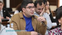 Ճիշտն ասած, տիկին Խաչատրյանի համար ոտանավոր էի գրել. Մեսրոպ Մանուկյան