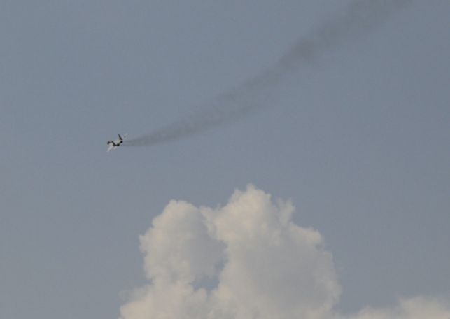 Молодые летчики российской военной базы в Армении изучают маневренные возможности МиГ-29